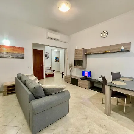 Ad Centro